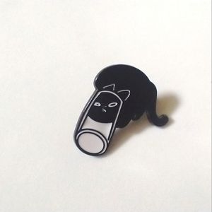 🧁 3/$30 Black Cat Stuck Cup Enamel Pin NEW